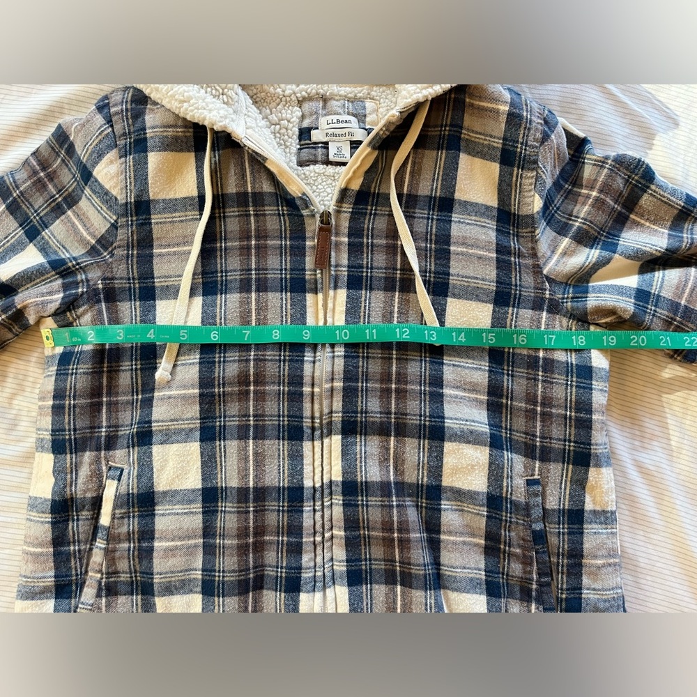 L.L. Bean Scotch Plaid Flannel Sherpa Lined Zip Up Hoodie - Picture 6 of 9